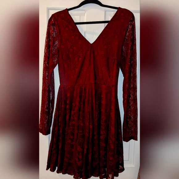 Maroon lace alter'd state a-line dress - Picture 1 of 3
